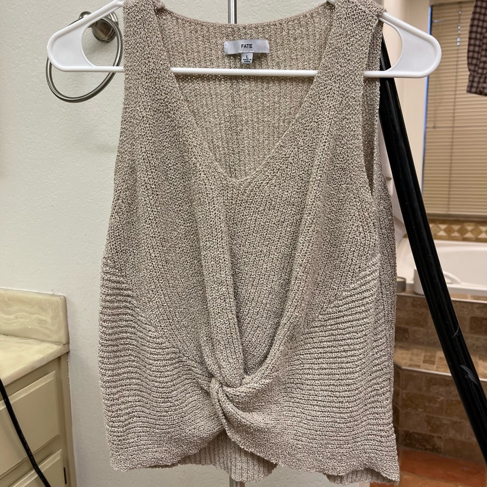 Vici collection Knit sweater tank by Fate Sz Large twist front